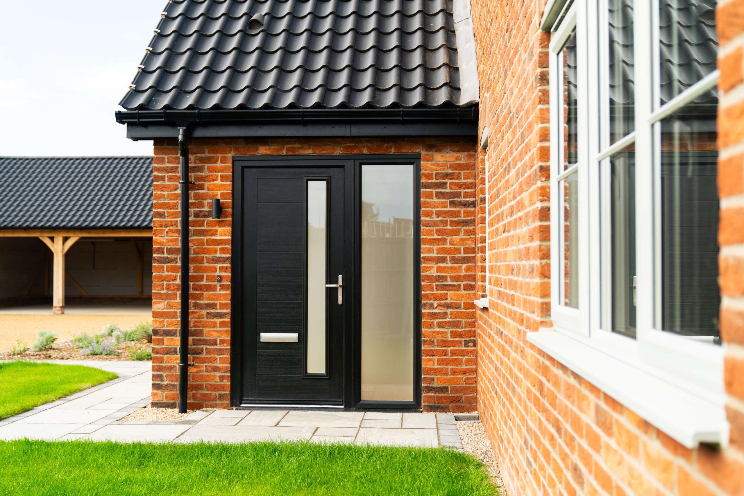 composite door with sidelight
